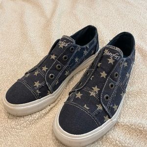 Blowfish Slip On Tennis Shoe - Size 9.5